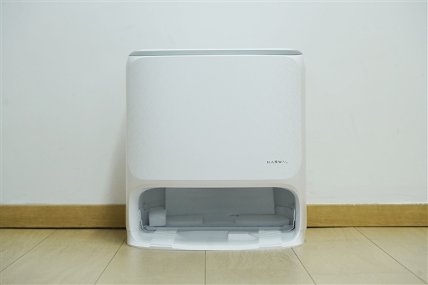 履帶式熱活水循環(huán)洗地！云鯨J6圖賞