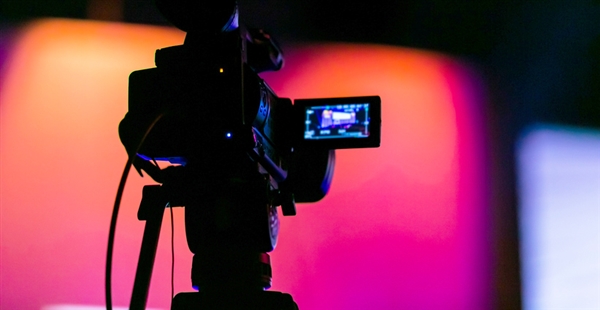 李世民扮演者景區(qū)跳科目三：我缺錢