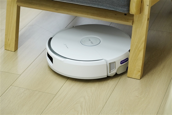 履帶式熱活水循環(huán)洗地！云鯨J6圖賞